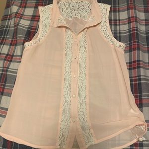 Sleeveless lace button up